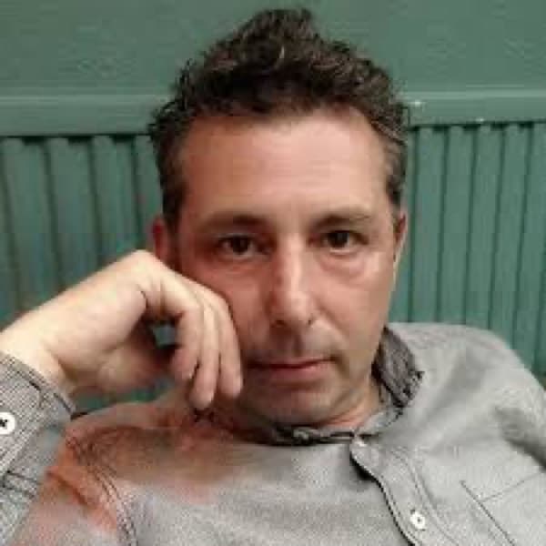 Portrait photograph of Mark Brill